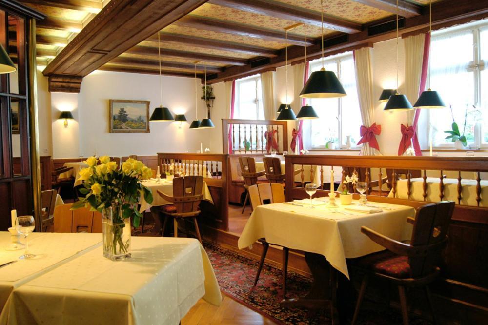 Zum Kranz Garni Hotel Bad Rippoldsau Exterior foto