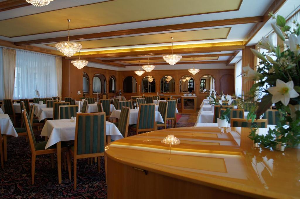 Zum Kranz Garni Hotel Bad Rippoldsau Exterior foto